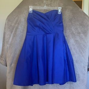 Royal blue, size 7(altered to a size 5), good used condition